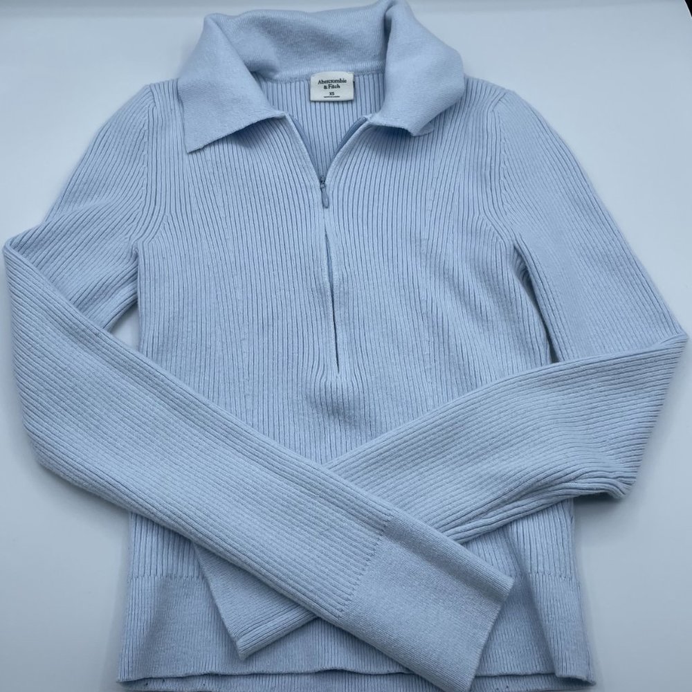 Abercrombie x-small collared zip up - Picture 2 of 6